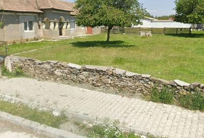 Casă cu 5 camere cu Teren 2000 Mp în Cogealac