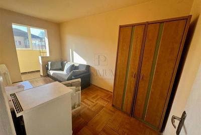 Apartament cu 3 camere semidecomandat în Șagului - 3