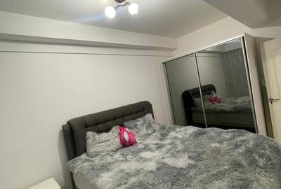 Apartament cu 2 camere semidecomandat în Fundeni