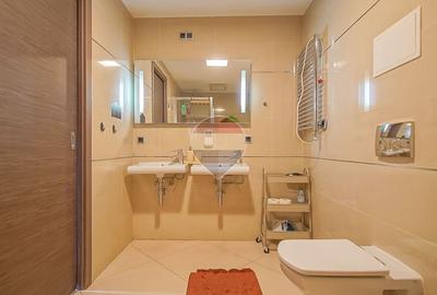 Apartament cu 6 camere semidecomandat, mobilat în Poiana Brașov - 18