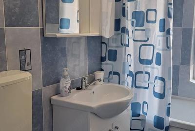 Apartament cu 3 camere decomandat în Exterior Vest