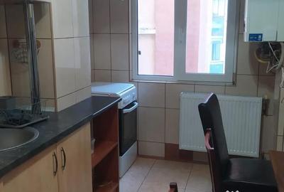 Apartament cu 3 camere decomandat în Circumvalațiunii - 3