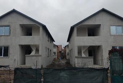 Casă cu 2 camere cu Teren 170 Mp în Central