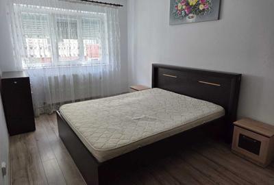 Apartament cu 3 camere decomandat în Spitalul Județean - 2