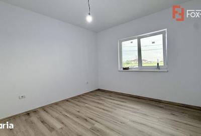 Casă cu 4 camere cu Teren 300 Mp în Moșnița Nouă - 2
