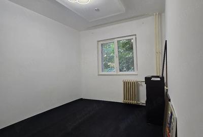Apartament cu 2 camere decomandat în Apărătorii Patriei