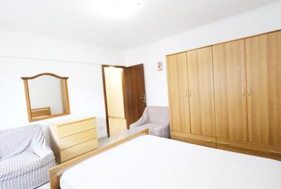 Apartament cu 2 camere decomandat în Sala Palatului