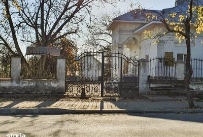 Casă cu 4 camere în Ultracentral
