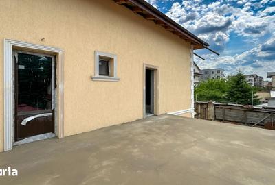 Casă cu 7 camere cu Teren 227 Mp în Colentina