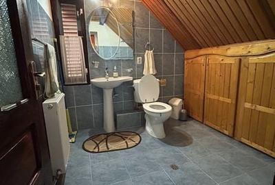 Casă cu 4 camere cu Teren 140 Mp în Bran - 2