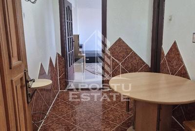 Garsonieră decomandată în Soarelui