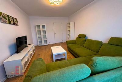 Apartament cu 3 camere decomandat în Tudor