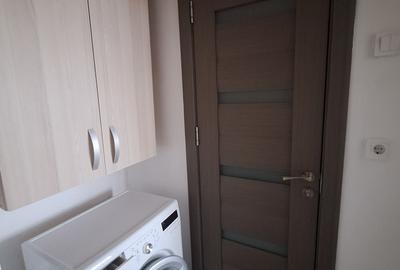 Apartament cu 3 camere decomandat, mobilat în Valea Ialomiței