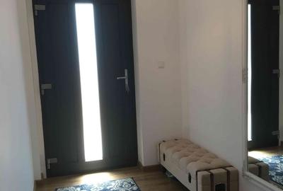 Casă cu 5 camere cu Teren 510 Mp în Malu Mare - 3