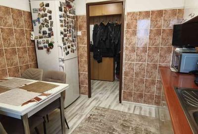 Apartament cu 2 camere semidecomandat în Cornișa