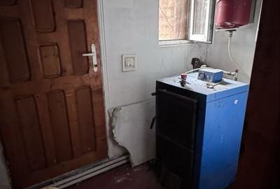 Casă cu 3 camere în Romanești - 1