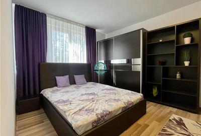 Apartament cu 2 camere semidecomandat, mobilat în Cornișa