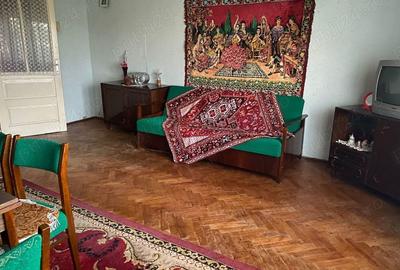 Casă cu 4 camere în Baia Sprie