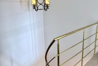 Apartament cu 4 camere decomandat în Unirii