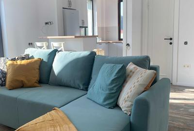 Apartament cu 3 camere semidecomandat în Florești
