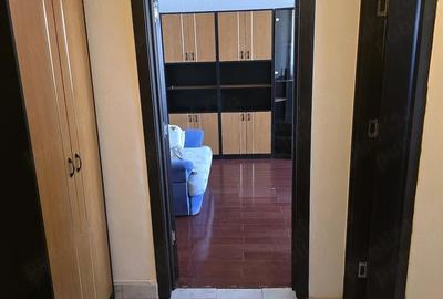 Garsonieră decomandată în Tei