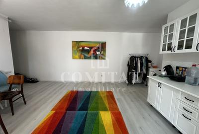 Apartament cu 3 camere semidecomandat, mobilat în Florești - 5