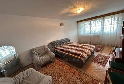 Casă cu 9 camere cu Teren 512 Mp în Boldești