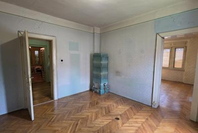 Apartament cu 4 camere decomandat în Sub Arini - 17