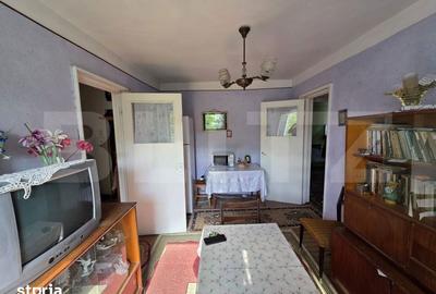 Apartament cu 3 camere semidecomandat în Micro 40 - 1