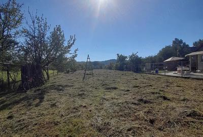 Teren de 2477 mp, în Brebu