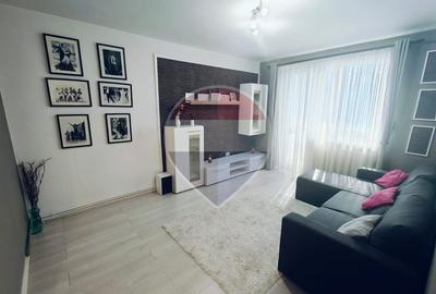 Apartament cu 3 camere decomandat, mobilat în Central