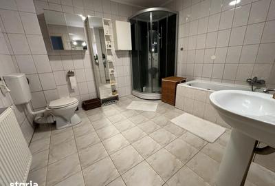 Apartament cu 3 camere decomandat în Tilișca