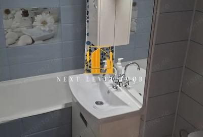 Apartament cu 3 camere decomandat în Eremia