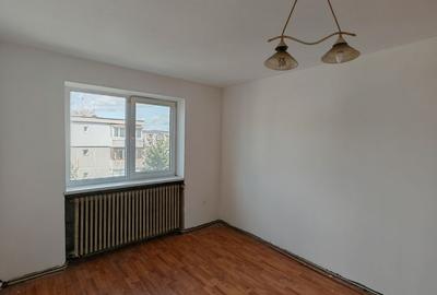 Apartament cu 2 camere decomandat în Gojdu
