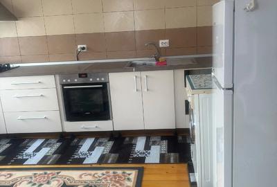 Apartament cu 3 camere decomandat în Central - 1