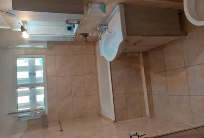 Apartament cu 2 camere decomandat în Orșova