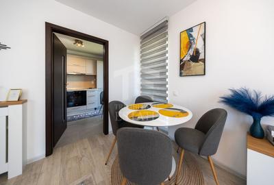 Apartament cu 2 camere semidecomandat, mobilat în Tractorul - 14