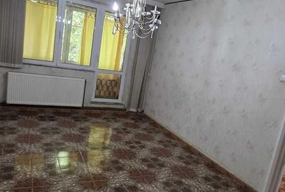 Apartament cu 2 camere decomandat în Titan