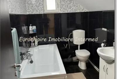 Casă cu 4 camere cu Canalizare în Lumina - 1