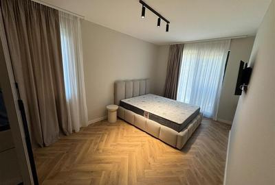 Apartament cu 2 camere decomandat, mobilat în Central