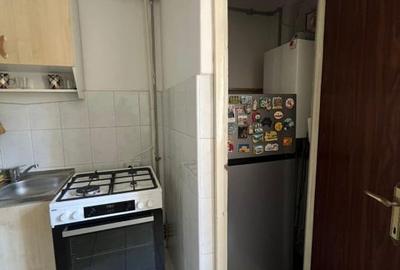 Apartament cu 2 camere semidecomandat, mobilat în Complex Studențesc