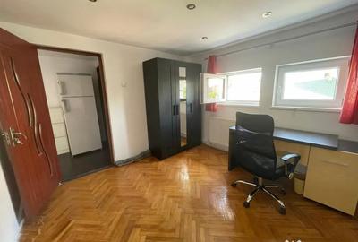 Apartament cu 2 camere semidecomandat în 1 Mai - 1