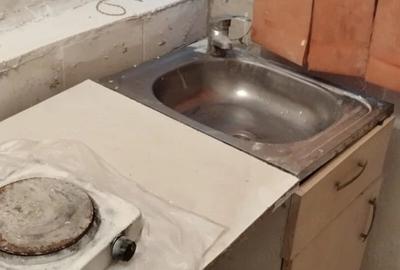 Garsonieră decomandată în Valea Ialomiței