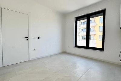 Casă cu 5 camere cu Teren 280 Mp în Girocului - 8