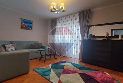 Apartament cu 3 camere decomandat, mobilat în Calea Aradului