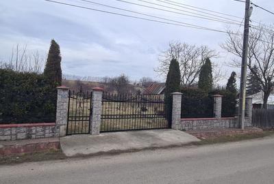 Teren de 4005 mp, în Girov - 5