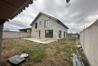 Casă cu 4 camere în Săcălaz - 2