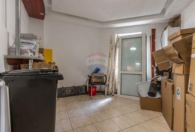 Spațiu comercial, de 50 mp, în Central - 5