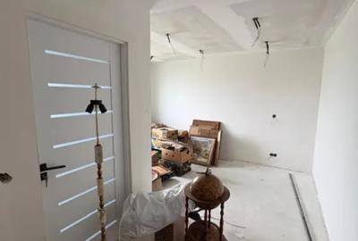 Casă cu 4 camere cu Teren 700 Mp în Recea - 1