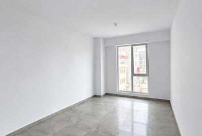 Apartament cu 3 camere decomandat în Calea Severinului